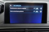 PEUGEOT 3008 17 thumb