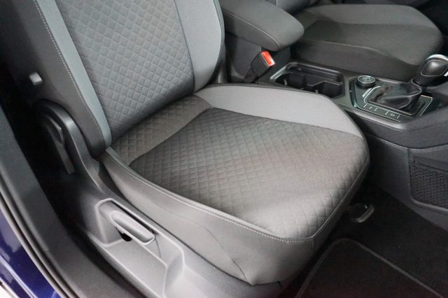 VOLKSWAGEN Tiguan 45