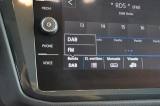 VOLKSWAGEN Tiguan 11 thumb