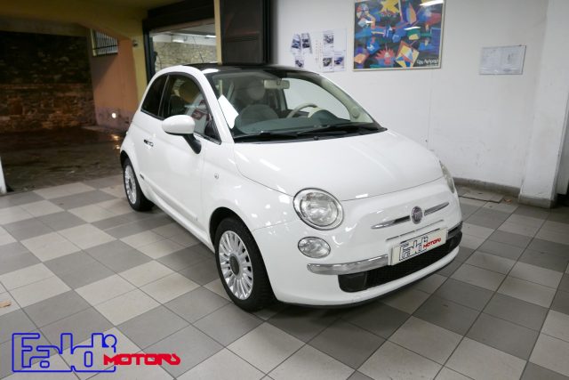 FIAT 500 Bianco pastello