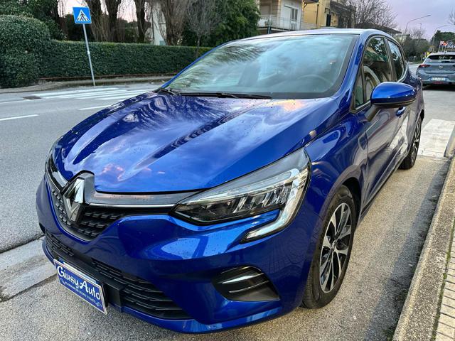 RENAULT Clio Blu metallizzato