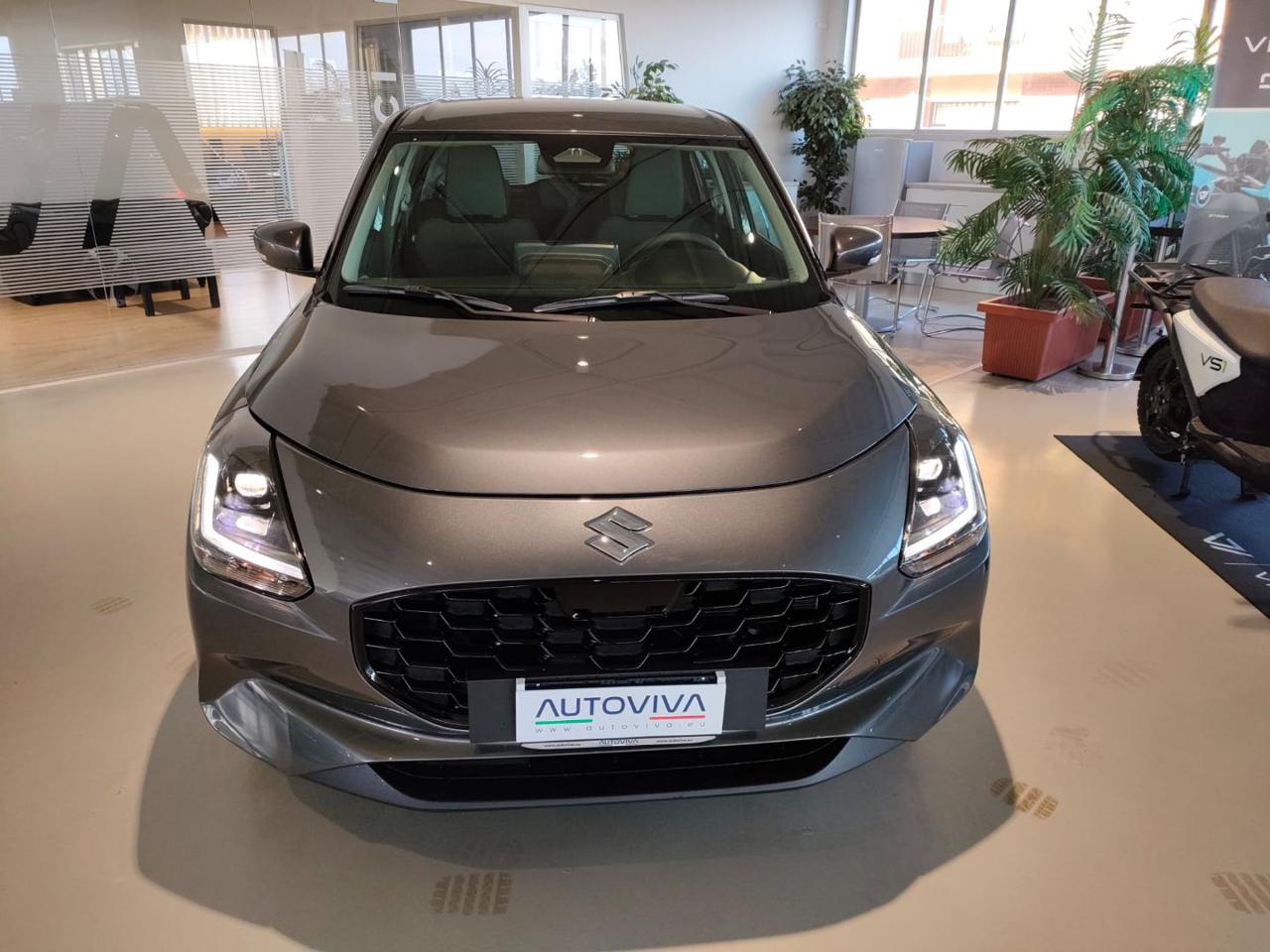 SUZUKI Swift 1.2 Hybrid Top - 2