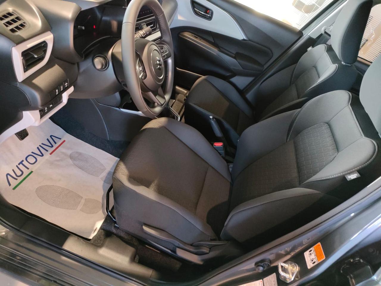 SUZUKI Swift 1.2 Hybrid Top - 9