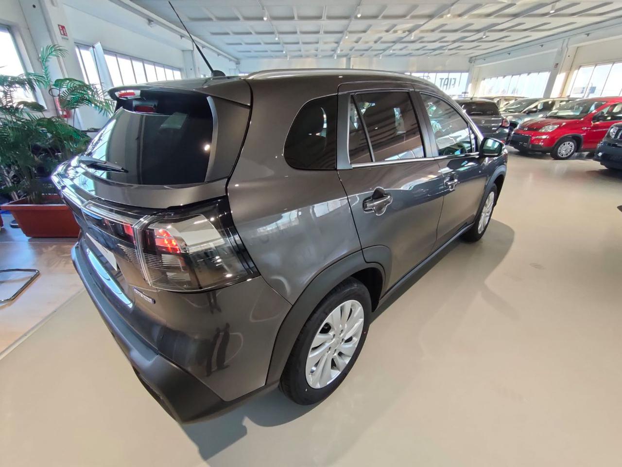 SUZUKI S-Cross 1.4 Hybrid Top - 4