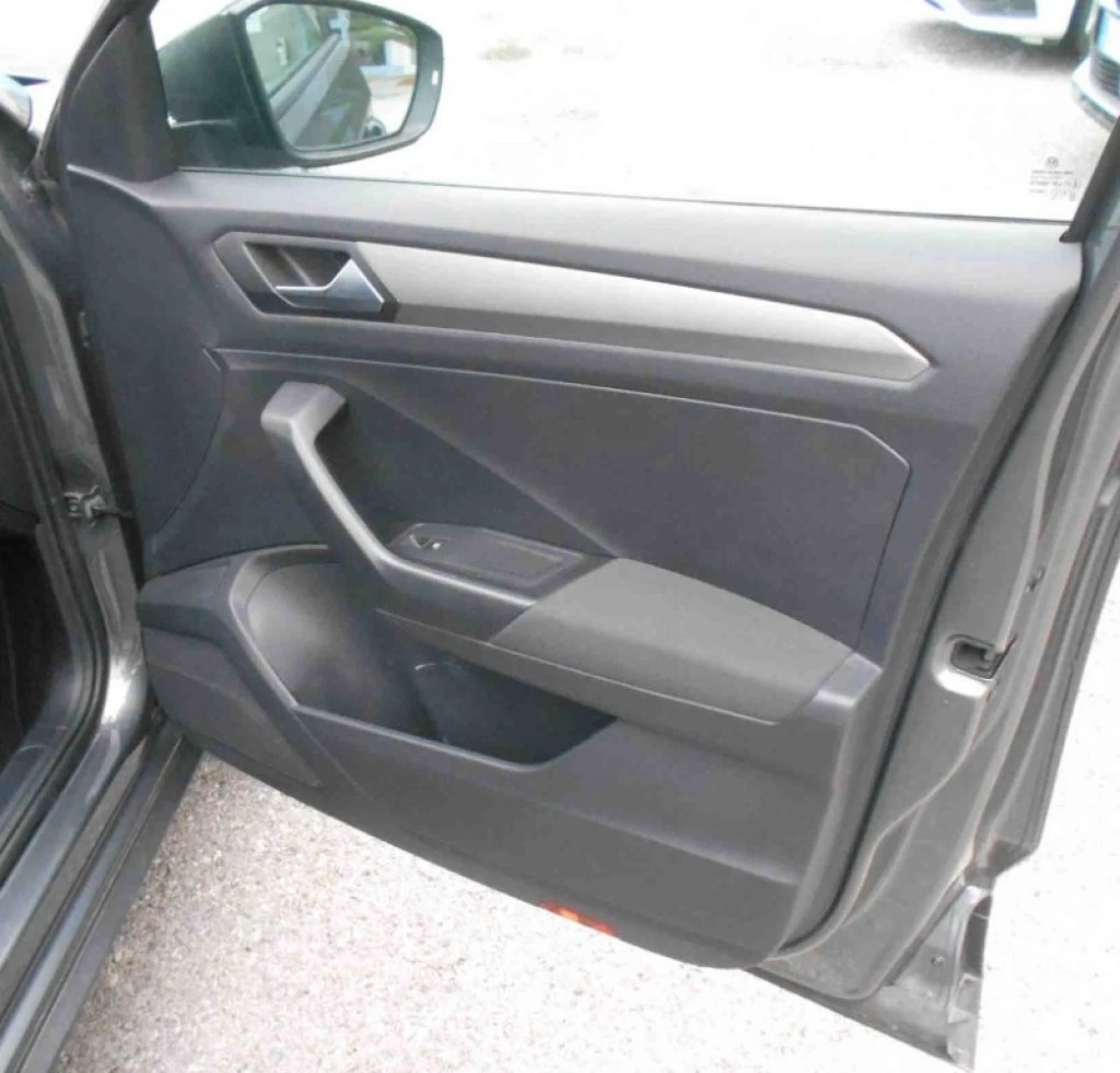 VOLKSWAGEN T-Roc 1.6 TDI SCR Business BlueMotion Technology - 11
