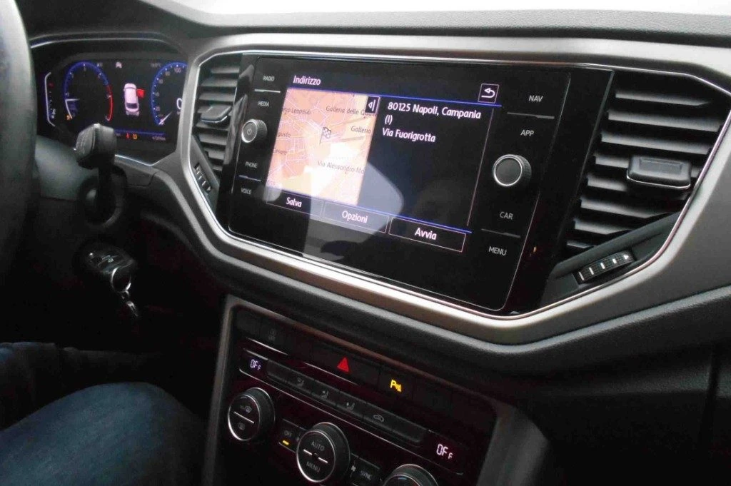 VOLKSWAGEN T-Roc 1.6 TDI SCR Business BlueMotion Technology - 21