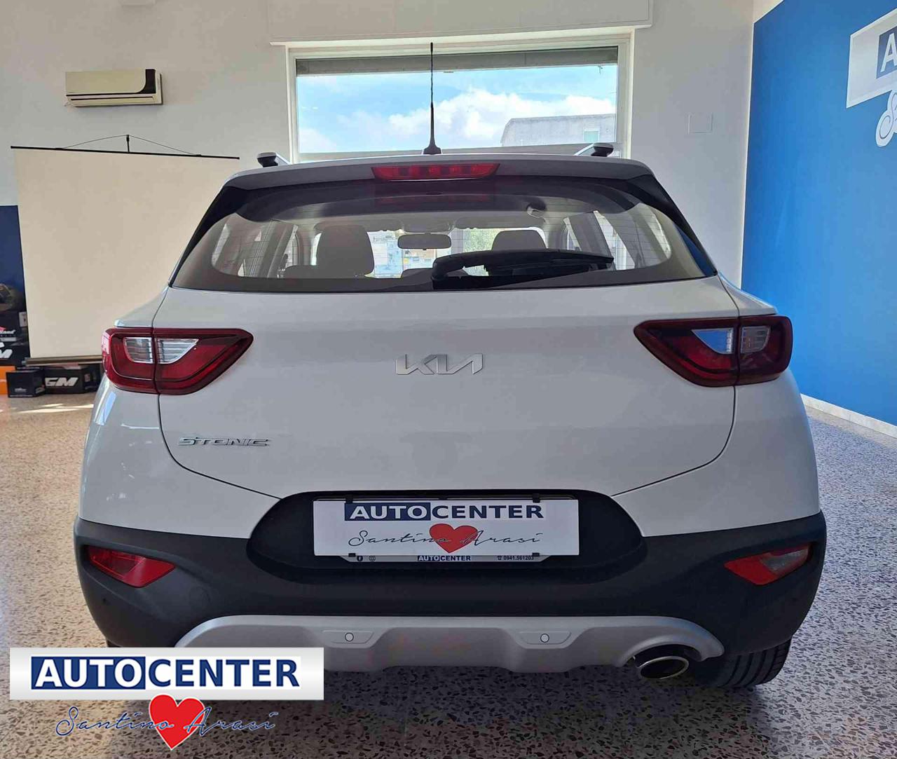 KIA Stonic 1.2 DPI Urban - 4