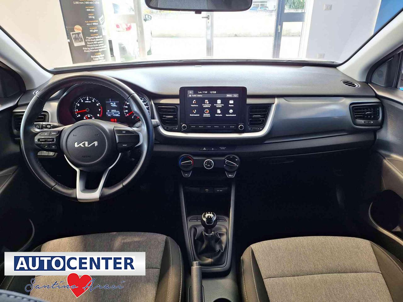 KIA Stonic 1.2 DPI Urban - 9