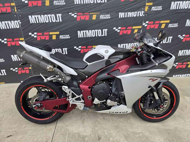 YAMAHA YZF R1 Bianco pastello