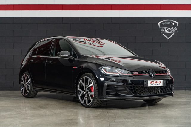 VOLKSWAGEN Golf GTI Nero perlato