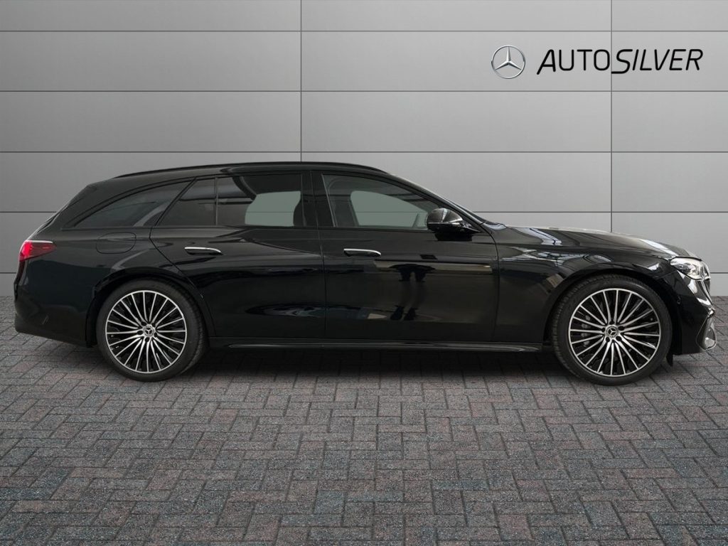 MERCEDES-BENZ E 220 d Mild hybrid 4Matic S.W. AMG Line PREMIUM - 5