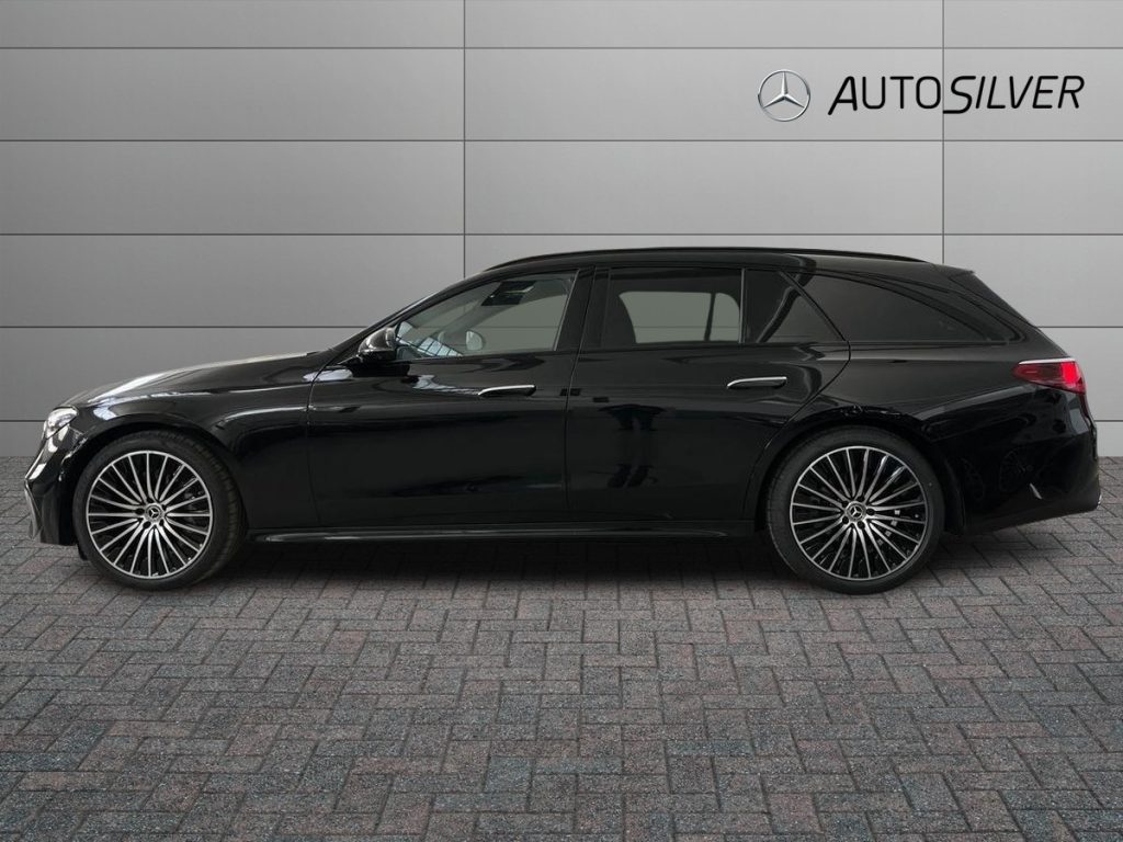 MERCEDES-BENZ E 220 d Mild hybrid 4Matic S.W. AMG Line PREMIUM - 6