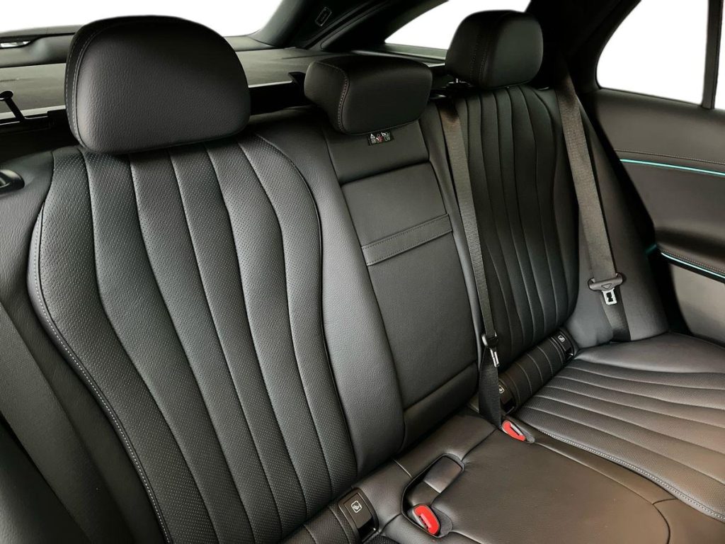 MERCEDES-BENZ E 220 d Mild hybrid 4Matic S.W. AMG Line PREMIUM - 16