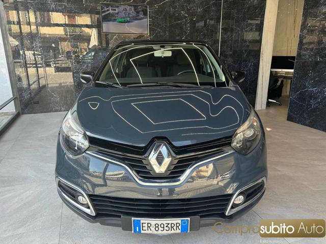 RENAULT Captur Blu pastello