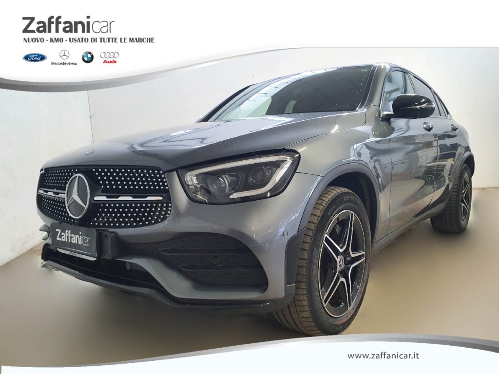 d 4Matic Coupé Premium AMG LINE