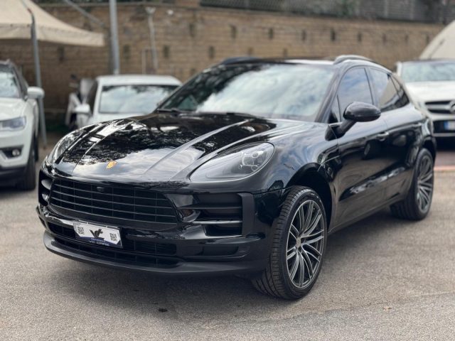 PORSCHE Macan Nero pastello