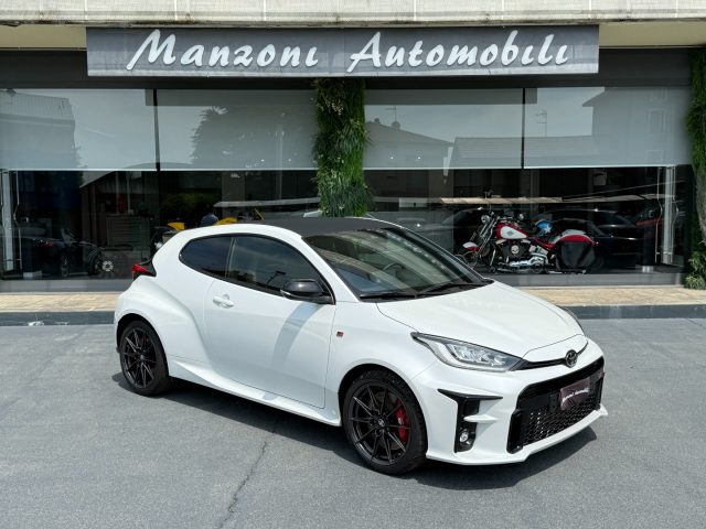 TOYOTA Yaris Bianco metallizzato