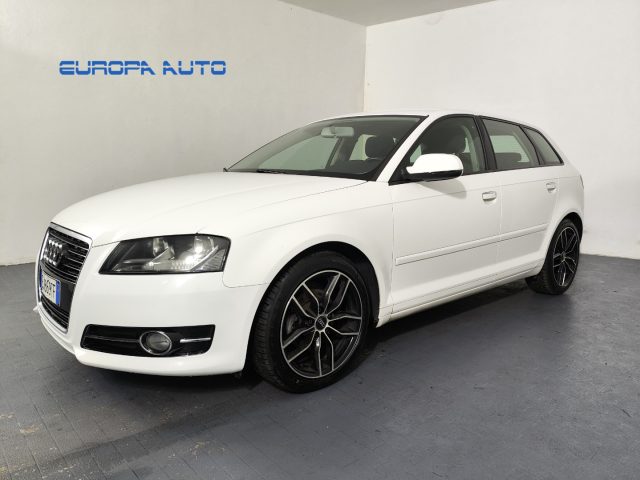 AUDI A3 Bianco pastello