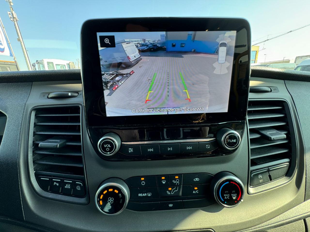 FORD TRANSIT MINIBUS 17 POSTI - 14