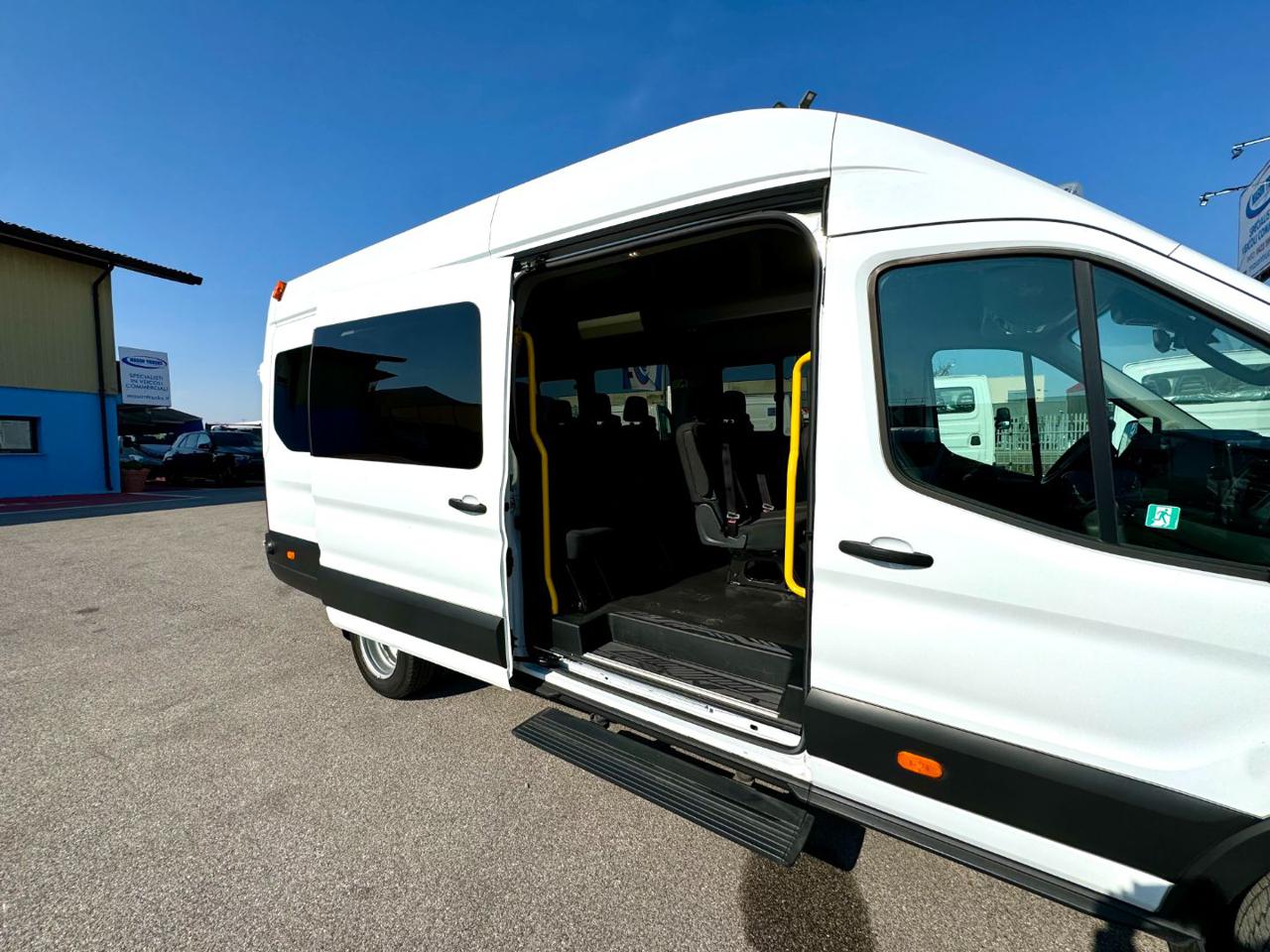 FORD TRANSIT MINIBUS 17 POSTI - 7