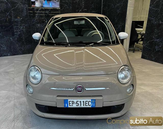 FIAT 500 Beige pastello