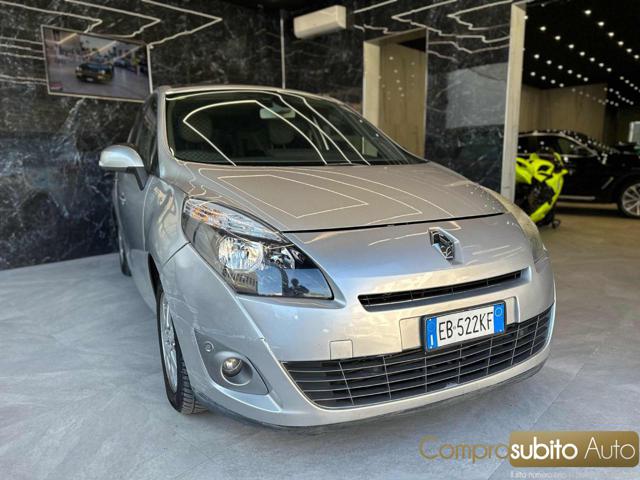 RENAULT Scenic Grigio pastello