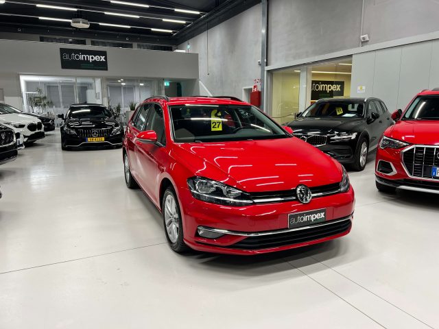 VOLKSWAGEN Golf Variant Rosso pastello