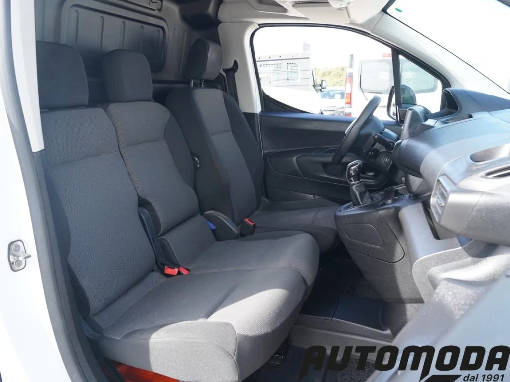 PEUGEOT Partner L1 100CV Premium ALLESTITO - 10