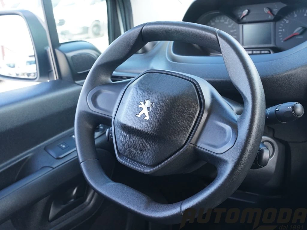 PEUGEOT Partner L1 100CV Premium ALLESTITO - 13