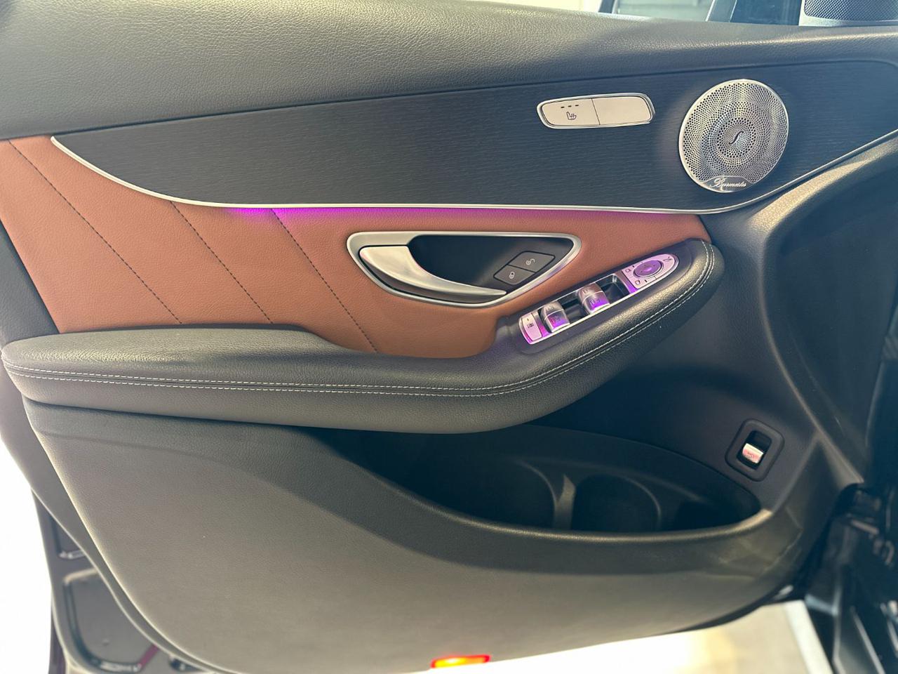 MERCEDES-BENZ GLC 220 d 4Matic Coupé Premium Plus AMG Line - 23