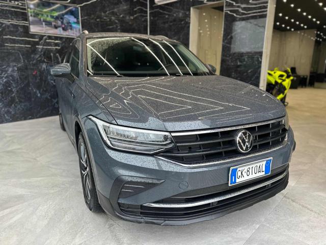 VOLKSWAGEN Tiguan Grigio scuro pastello