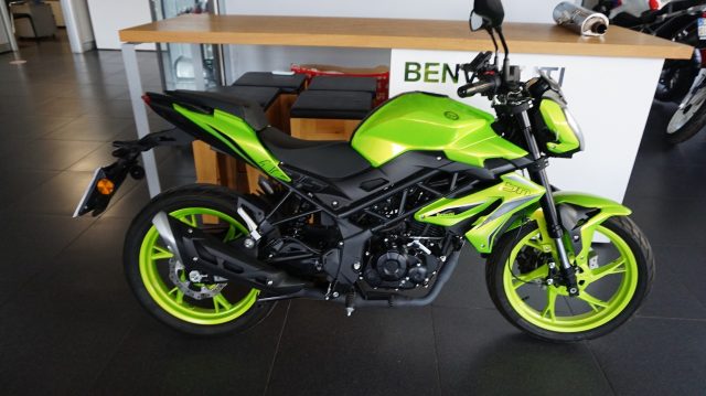 BENELLI BN 125 Verde metallizzato