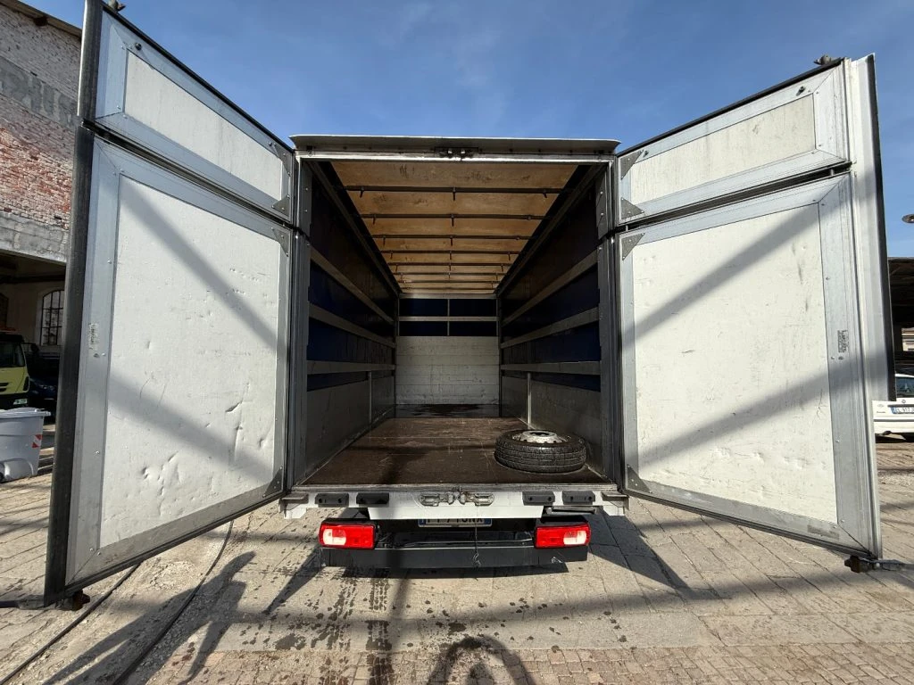 VOLKSWAGEN Crafter CAMBIO AUTOMATICO - 8