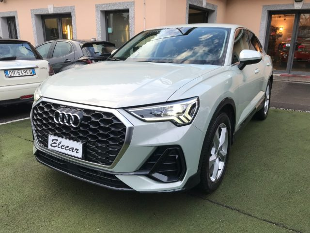 AUDI Q3 Grigio metallizzato