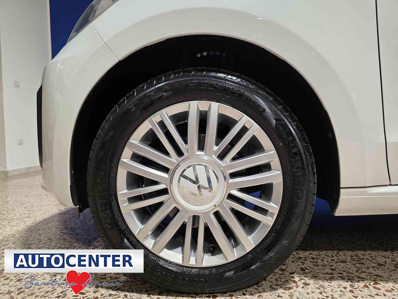 VOLKSWAGEN up! 1.0 5p. EVO move up! BlueMotion Technology - 10