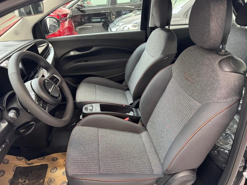 FIAT 500e La Nuova 500 Serie1 La Nuova 500 - Icon 320 Berlin - Grid Foto 12