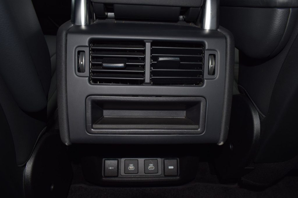 LAND ROVER Discovery 3.0D I6 249 CV AWD Auto R-DYNAMIC SE - 24