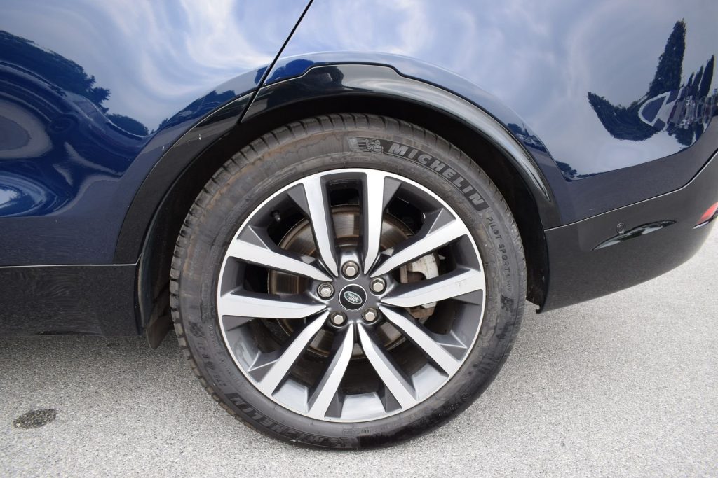 LAND ROVER Discovery 3.0D I6 249 CV AWD Auto R-DYNAMIC SE - 34