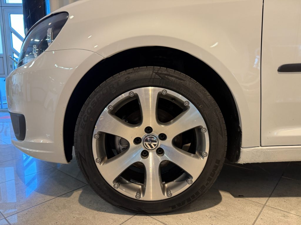 VOLKSWAGEN Touran 1.6 TDI Trendline Radio Clima - 12
