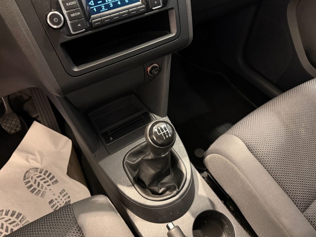 VOLKSWAGEN Touran 1.6 TDI Trendline Radio Clima - 11
