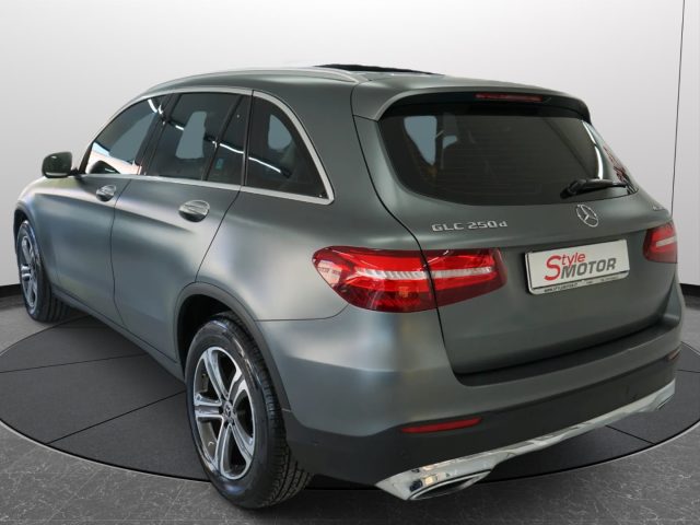 MERCEDES-BENZ GLC 250 22