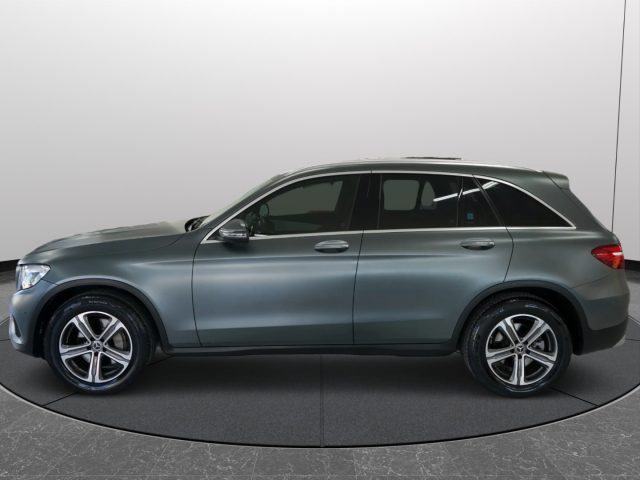 MERCEDES-BENZ GLC 250 26