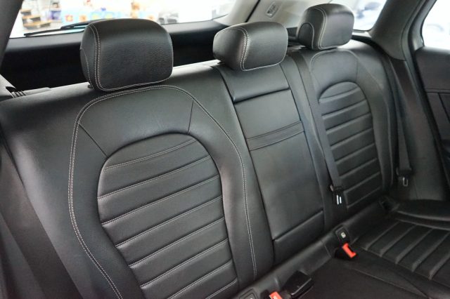 MERCEDES-BENZ GLC 250 44