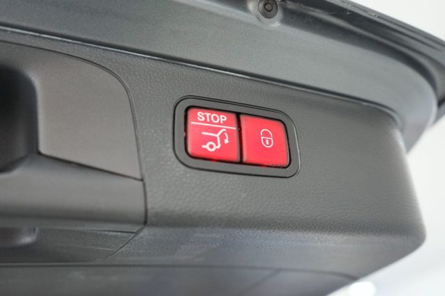 MERCEDES-BENZ GLC 250 48