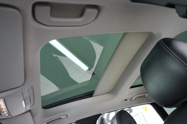 MERCEDES-BENZ GLC 250 49