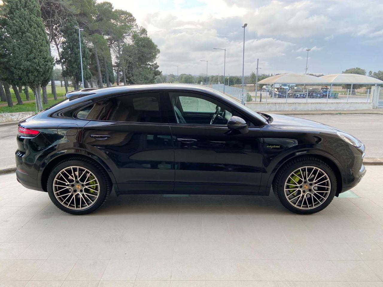 PORSCHE Cayenne Coupé 3.0 V6 E-Hybrid PLATINUM EDITION. - 4
