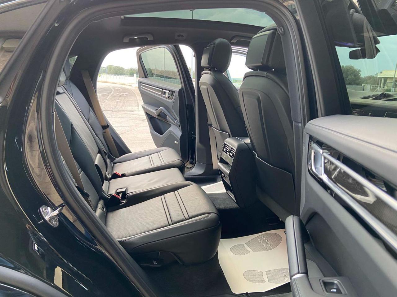 PORSCHE Cayenne Coupé 3.0 V6 E-Hybrid PLATINUM EDITION. - 13