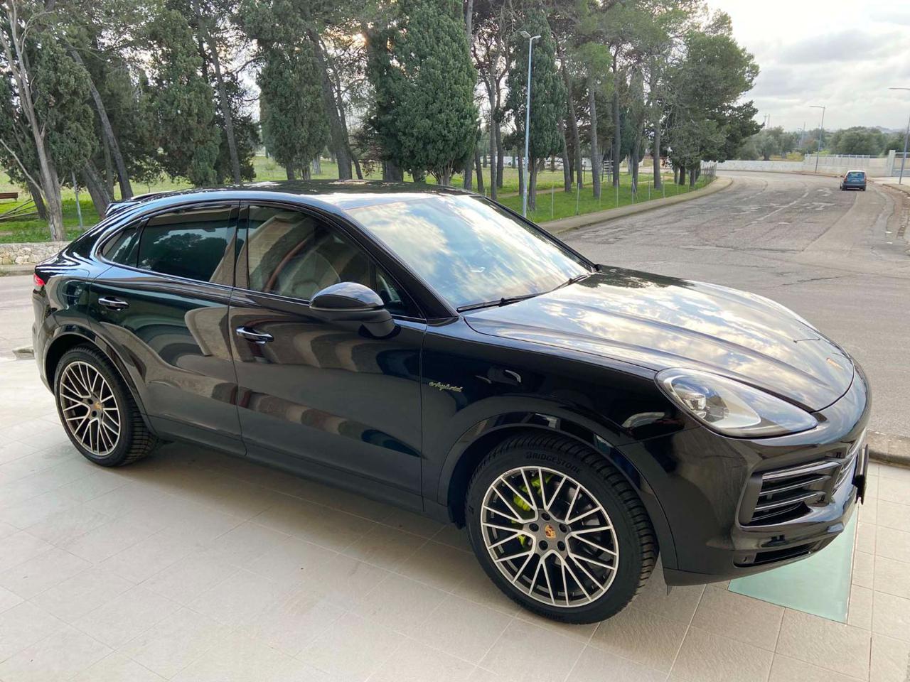 PORSCHE Cayenne Coupé 3.0 V6 E-Hybrid PLATINUM EDITION. - 3