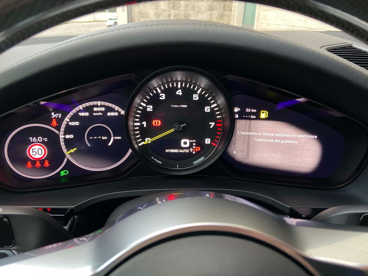 PORSCHE Cayenne Coupé 3.0 V6 E-Hybrid PLATINUM EDITION. - 24