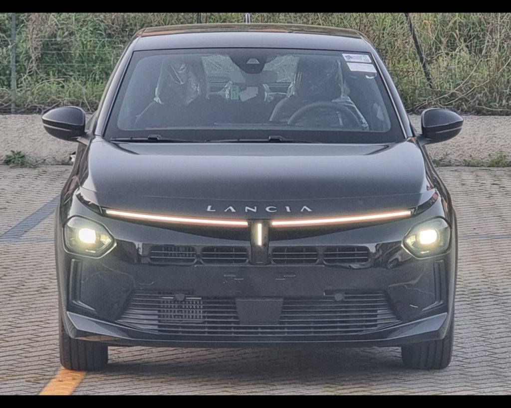 LANCIA Ypsilon Nuova  Ibrida My24 Nuova  1.2 100cv Ibrida - 3